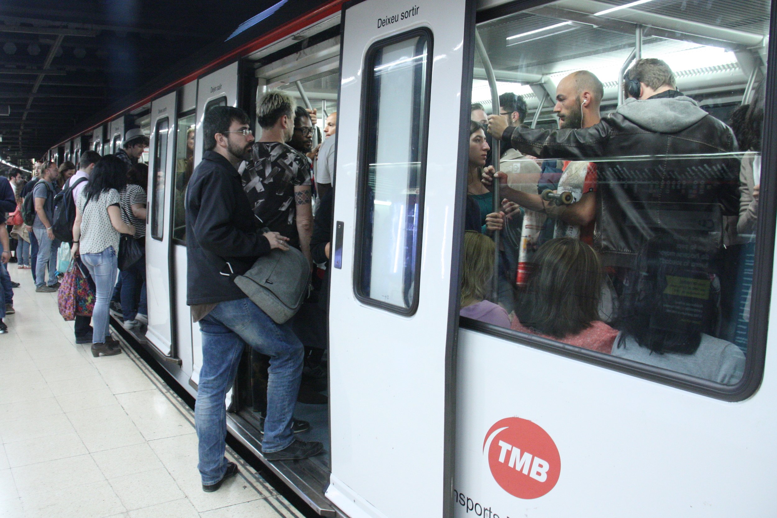 Menor afectació en el vuitè dilluns de vaga al Metro de Barcelona