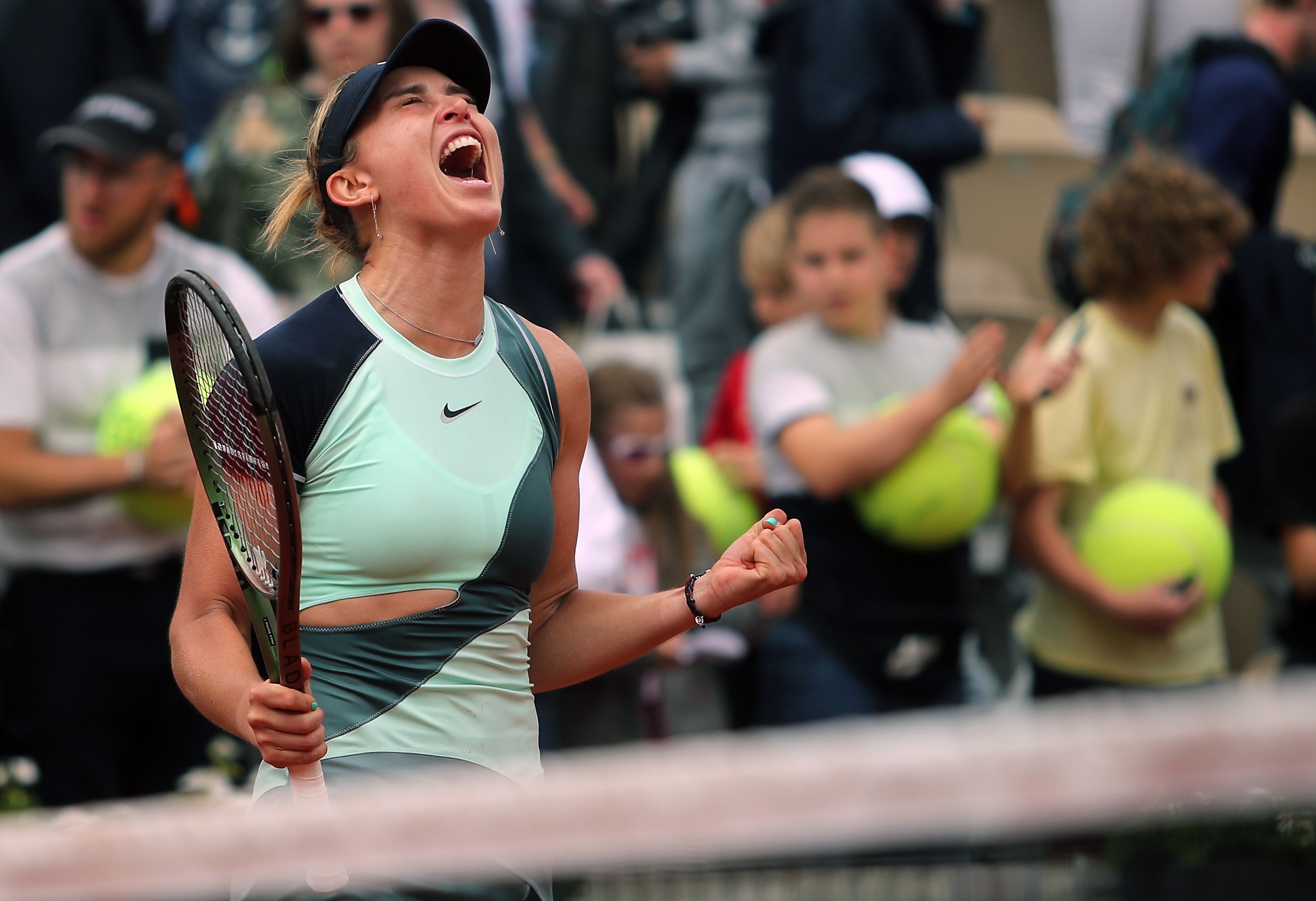 Paula Badosa pateix contra Juvan però la catalana es planta a tercera ronda de Roland Garros