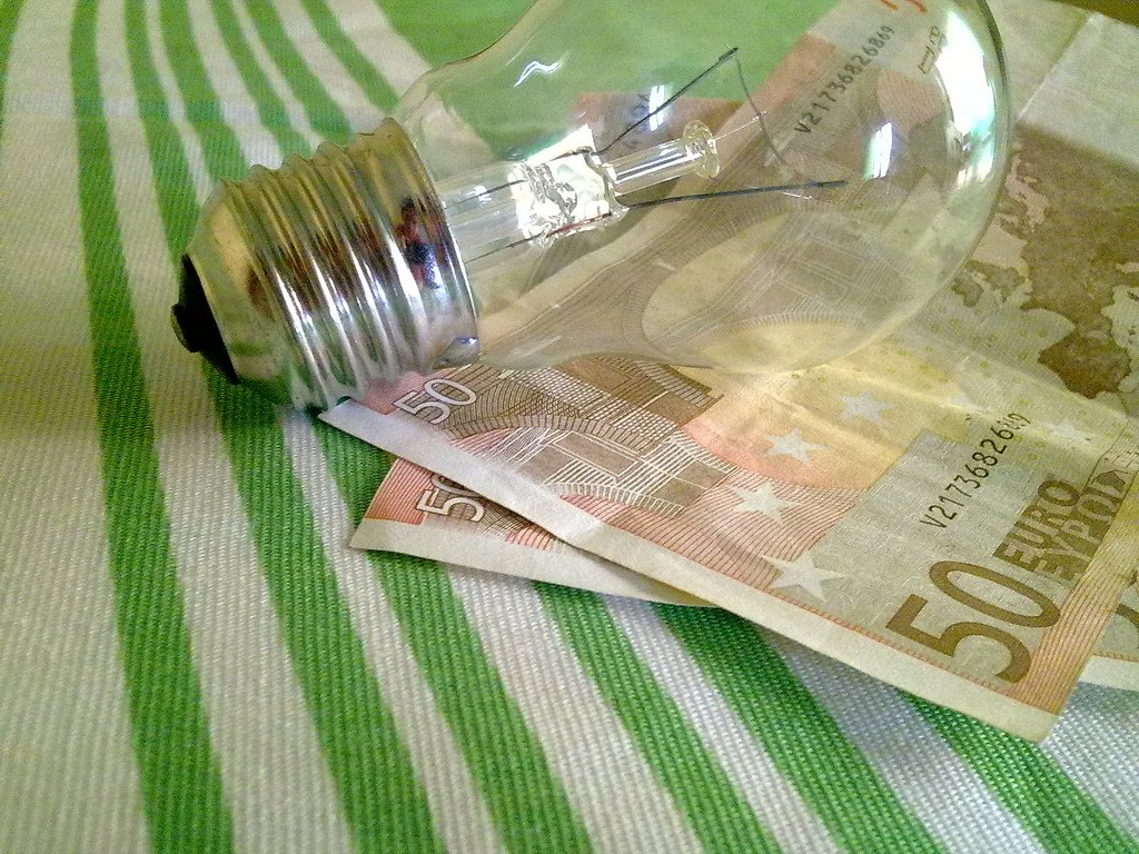 La factura de la llum pot pujar 10 euros aquest mes