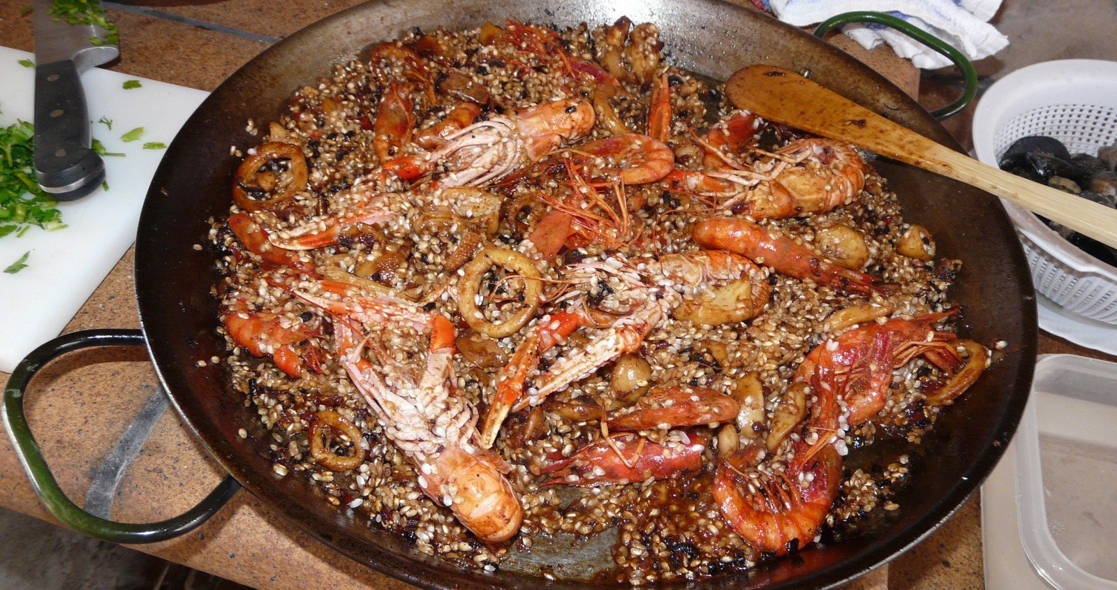 paella marisc al foc llenya pas7