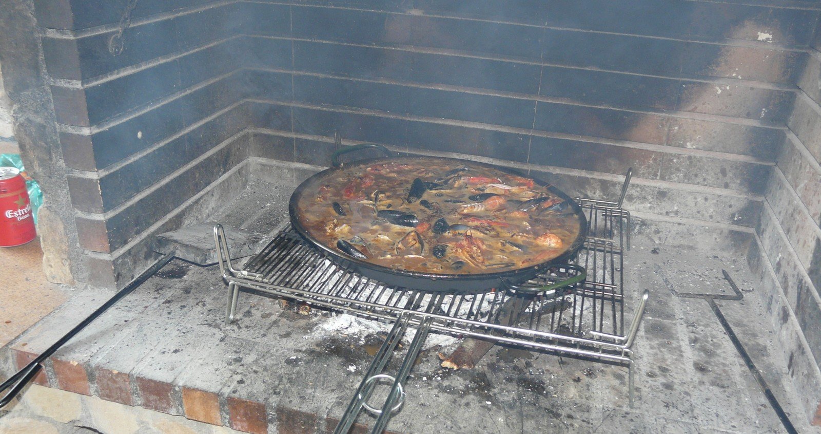 paella marisc al foc llenya pas13