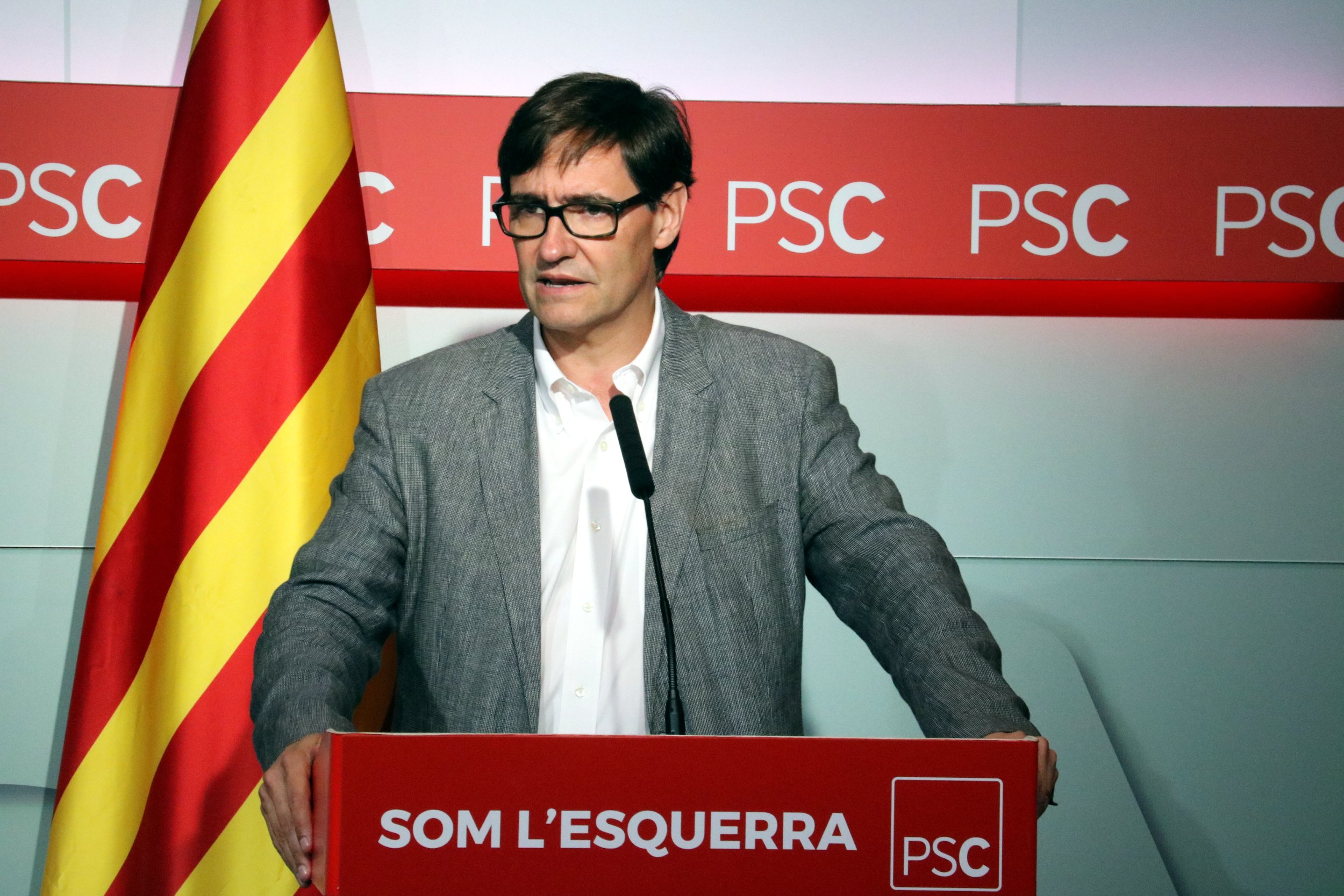 El PSC respon a Gerard Piqué: “Toqui de peus a terra”