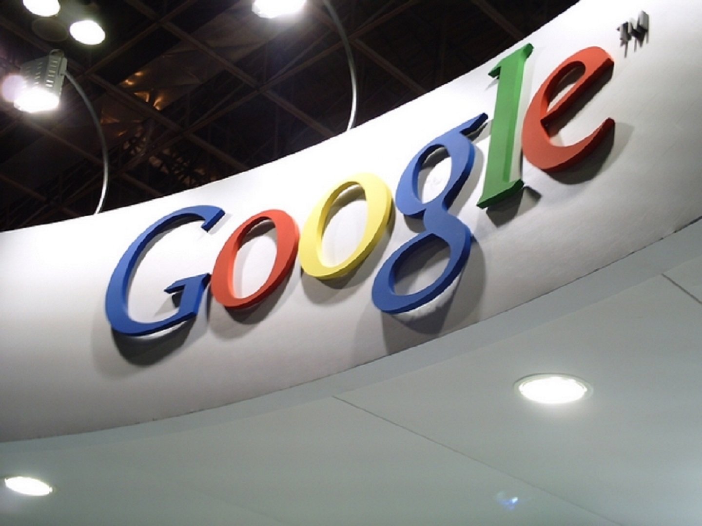 Multa de 2.420 millones de euros a Google por abuso de monopolio
