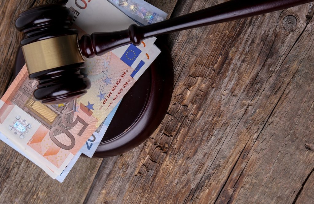 Des d'avui els establiments estan obligats per llei a acceptar pagaments en efectiu