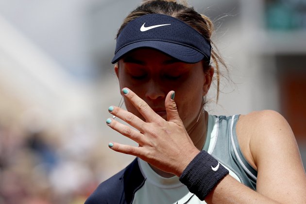 Paula Badosa Mano Cara Roland Garros Derrota EFE