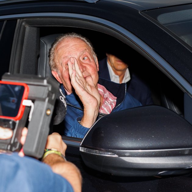 Juan Carlos entrando Zarzuela Europa Press