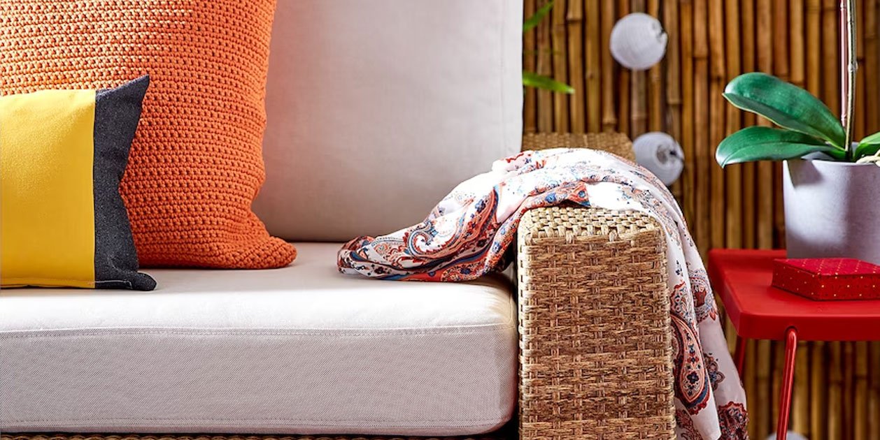Ikea té un nou sofà per a exterior amb truc i perfecte per a espais petits