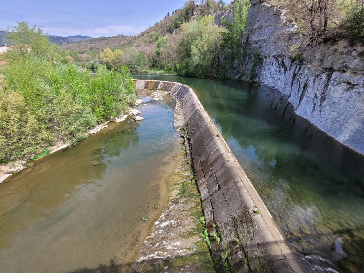 La Generalitat inicia expedients per gestionar tres centrals hidroelèctriques