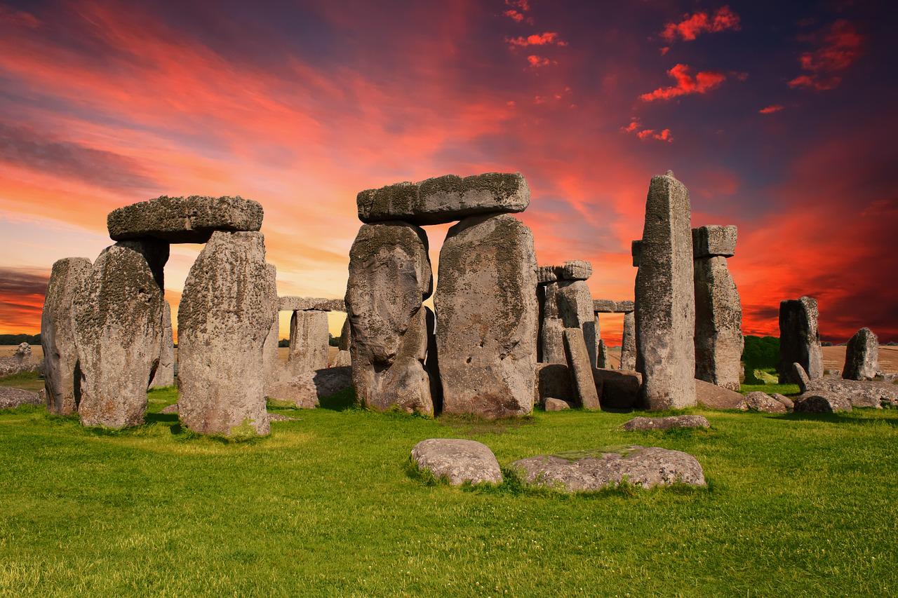 stonehenge pixabay