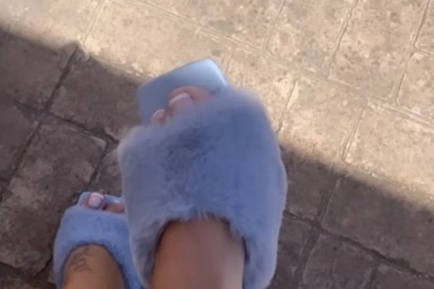 Sandalias de Primark de Tamara Gorro Sandalias de Primark de Tamara Gorro