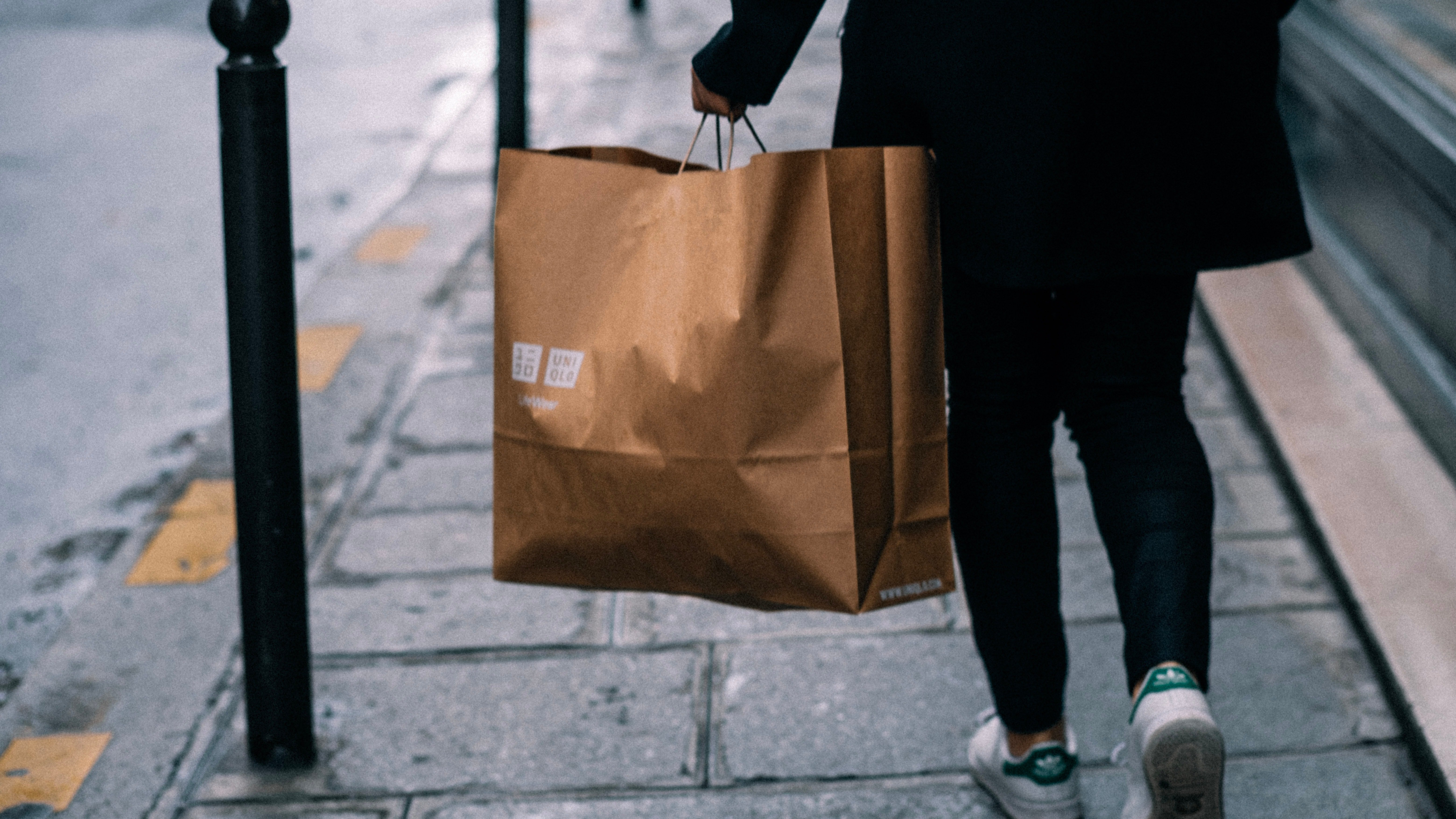 Supermercados y centros comerciales cambian al horario de verano: toda la lista