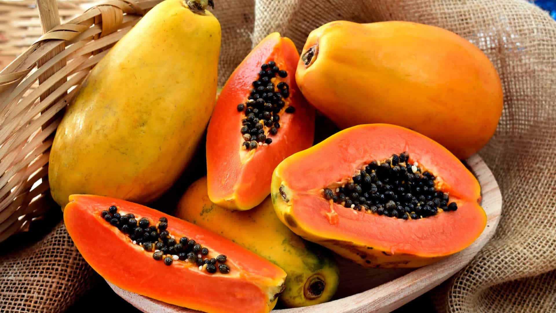 Papaya: muy pocas calorías, sabor de lo más tropical y muchos nutrientes