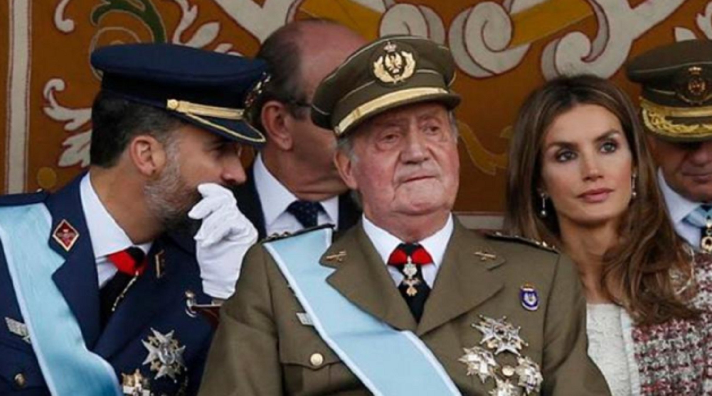 felipe juan carlos letizia desfile militar