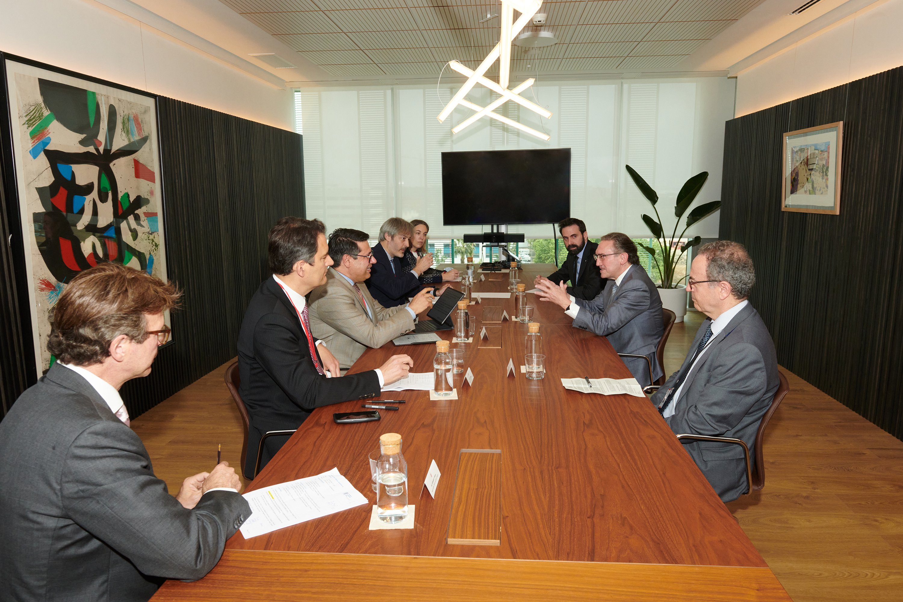 Jaume Giró firma con el BEI un préstamo de 110 millones para la ampliación de la Fira de Barcelona