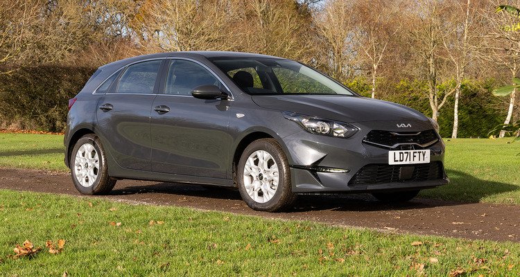 El precio del Kia Ceed cae en junio y se convierte en uno de los grandes chollos del momento