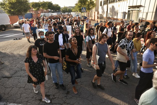 Manifestación contra acto de Vox en Cornellà Sergi Alcàzar (4)