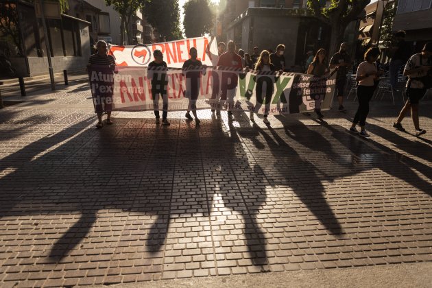 Manifestación contra acto de Vox en Cornellà   Sergi Alcàzar (6)