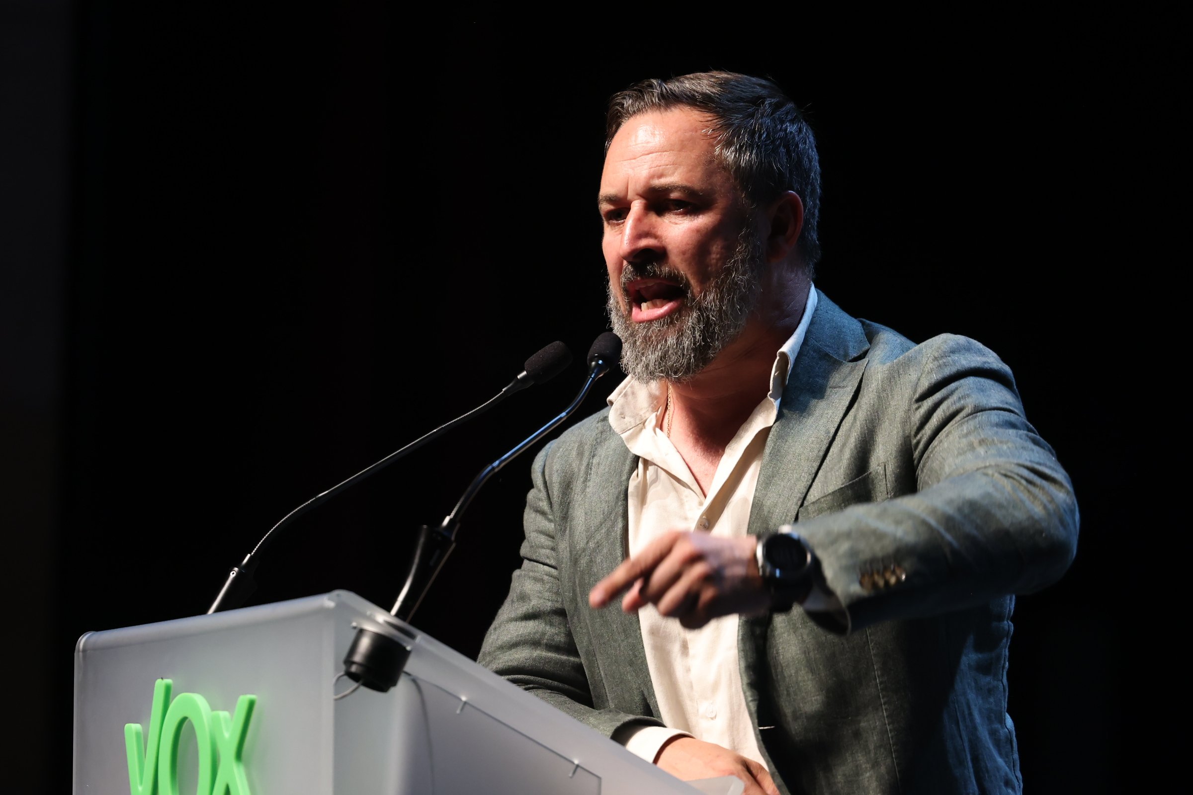 Abascal, a Cornellà: "Això és Espanya i continuarà sent Espanya"