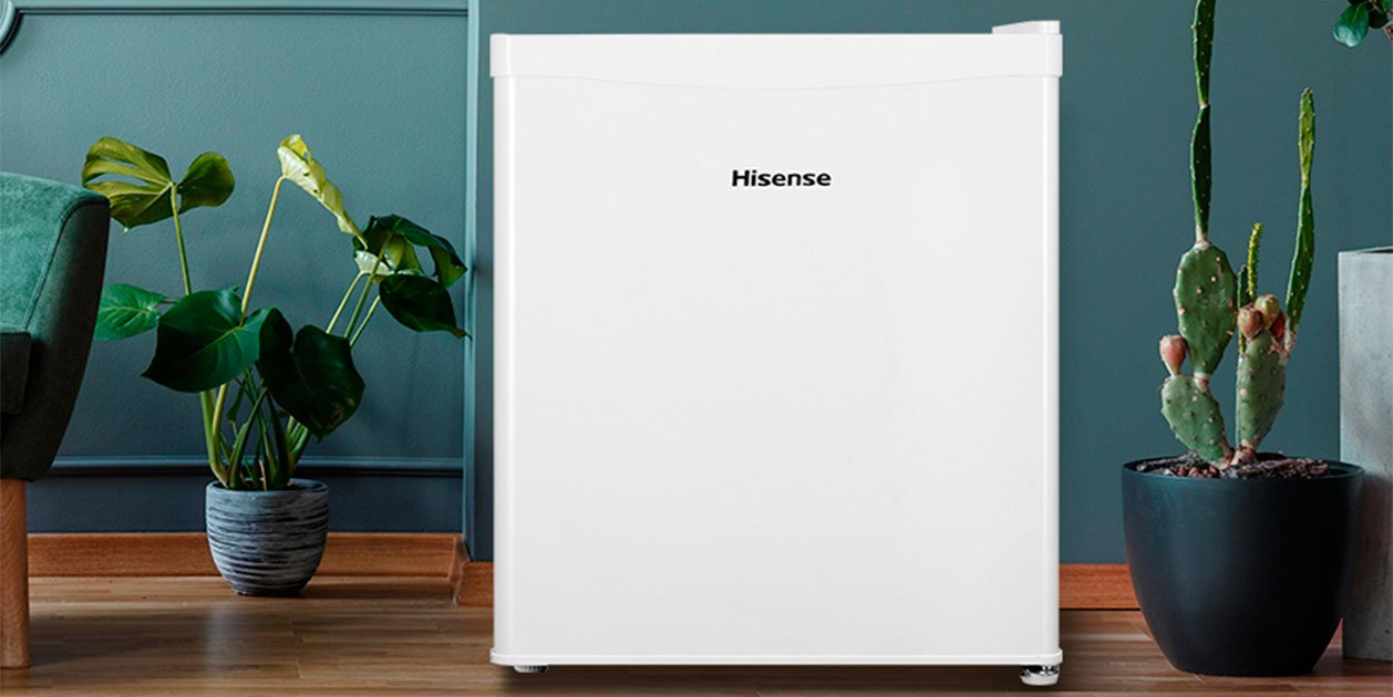 Esta nevera minibar Hisense ya es un fenómeno de ventas en Amazon