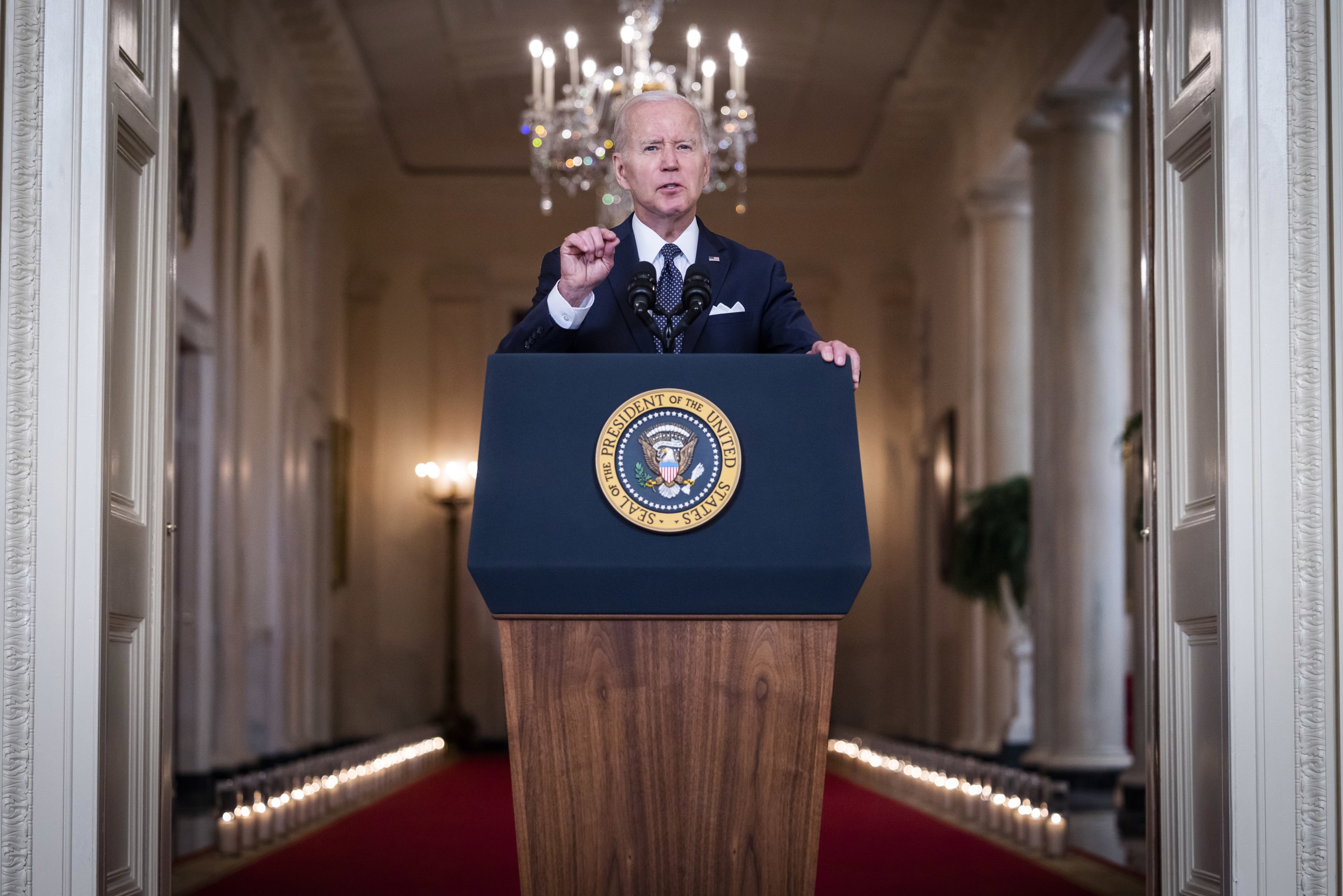 Biden demana la prohibició de les armes d'assalt en un discurs a la nació