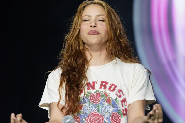 Shakira zen GTRES Shakira zen GTRES