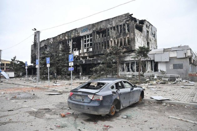 estacion tren mariupol despúas de la guerra cedida ayuntamiento mariupol