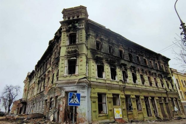antes despues de la guerra rusia ucrania mariupol cedida ayuntamiento mariupol (2)