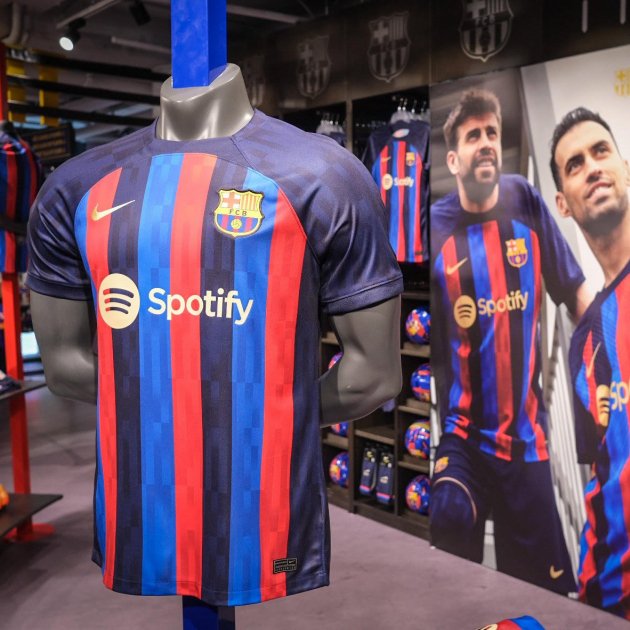 Sale a la luz la nueva camiseta del Barça de la temporada 2022/23