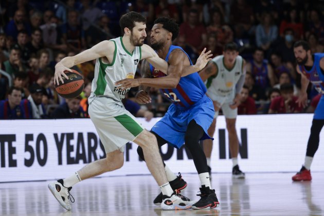 Corey Higgins Guillem Vives Barça Penya baloncesto EFE Corey Higgins Guillem Vives Barça Penya baloncesto EFE