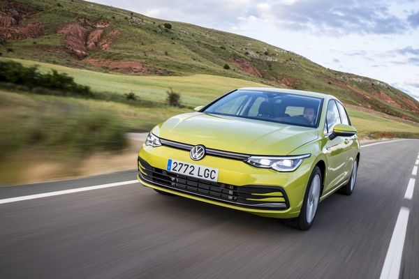 De rival del Volkswagen Golf a ser coronado como el más bonito del segmento, en oferta en noviembre