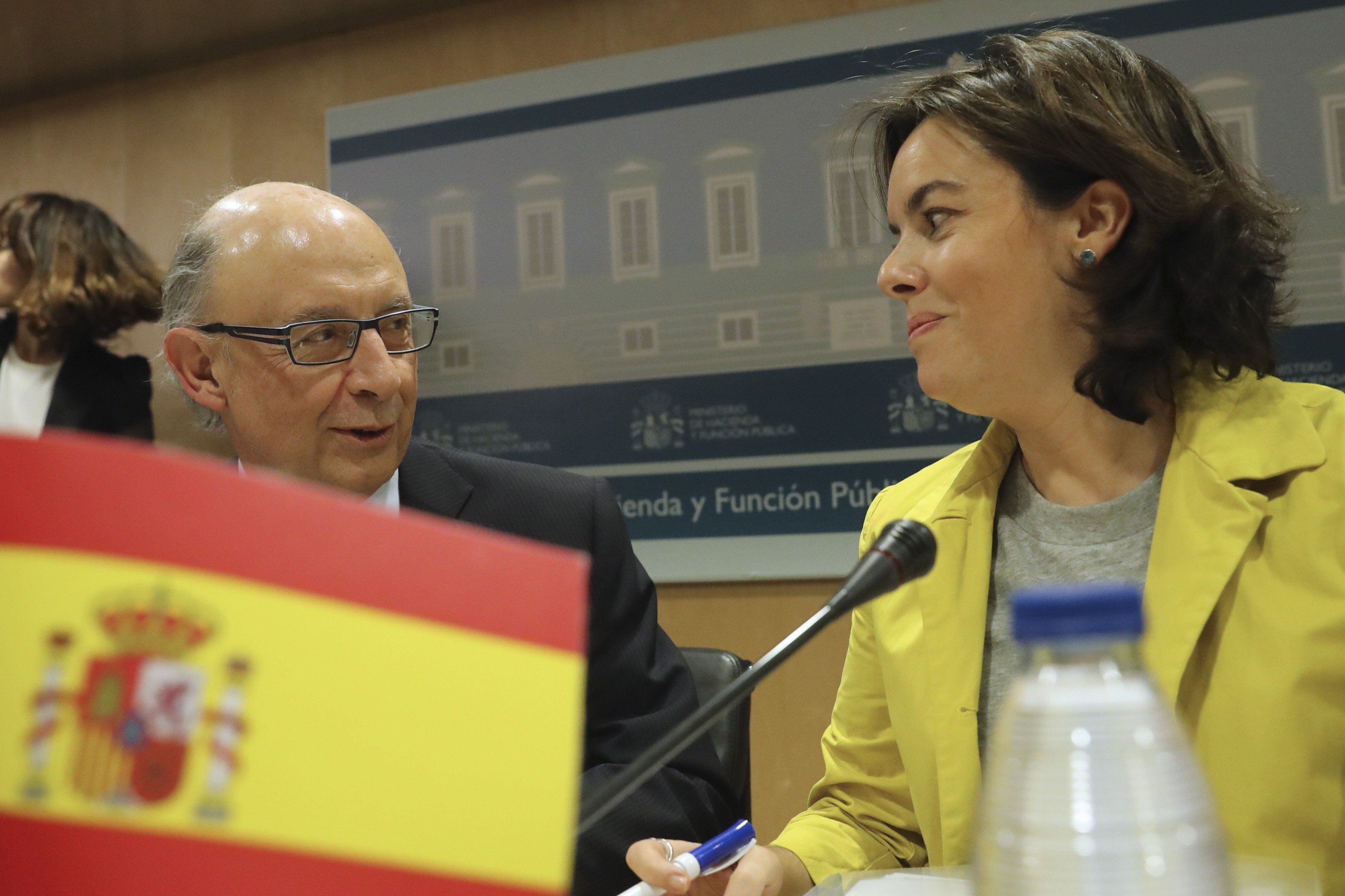 Montoro busca el apoyo del PSOE subiendo el techo de gasto en un 1'3%