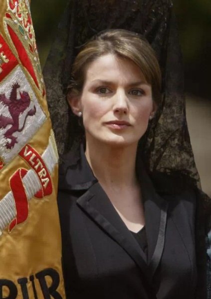 letizia entrega de bandera2