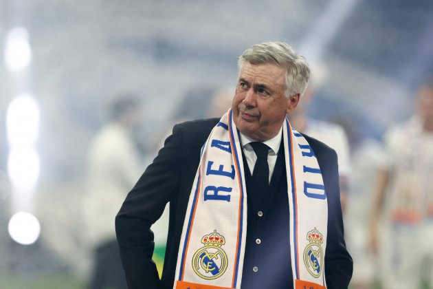 Carlo Ancelotti bufanda Reial Madrid EuropaPress