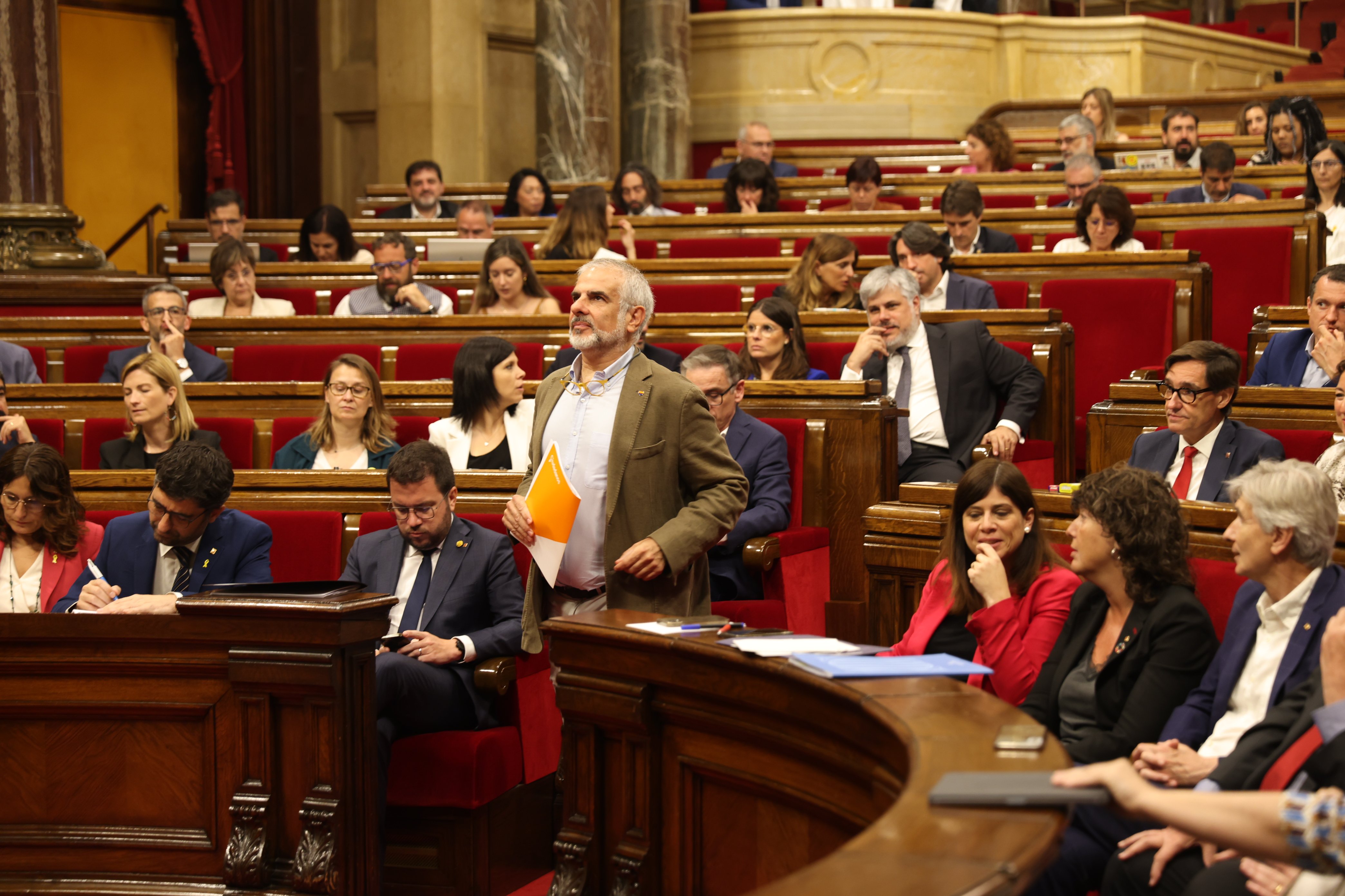 pleno Parlament catalán escuela Carrizosa Sergi Alcàzar