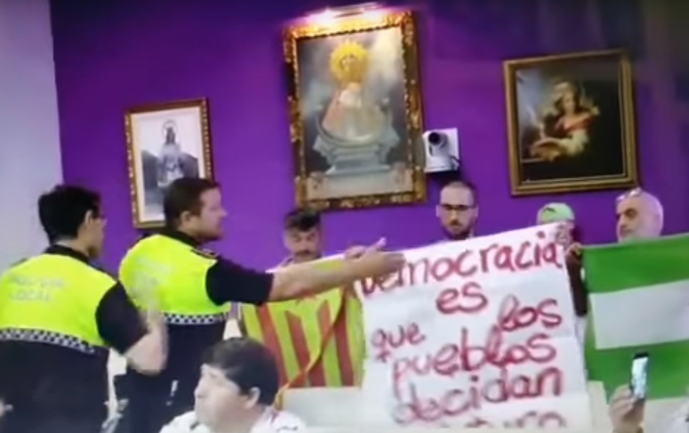 Tensió al ple de Jaén per la independència de Catalunya