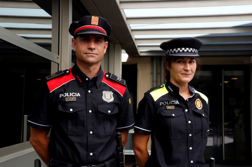 Nuevos uniformes para una nueva policía de Estado
