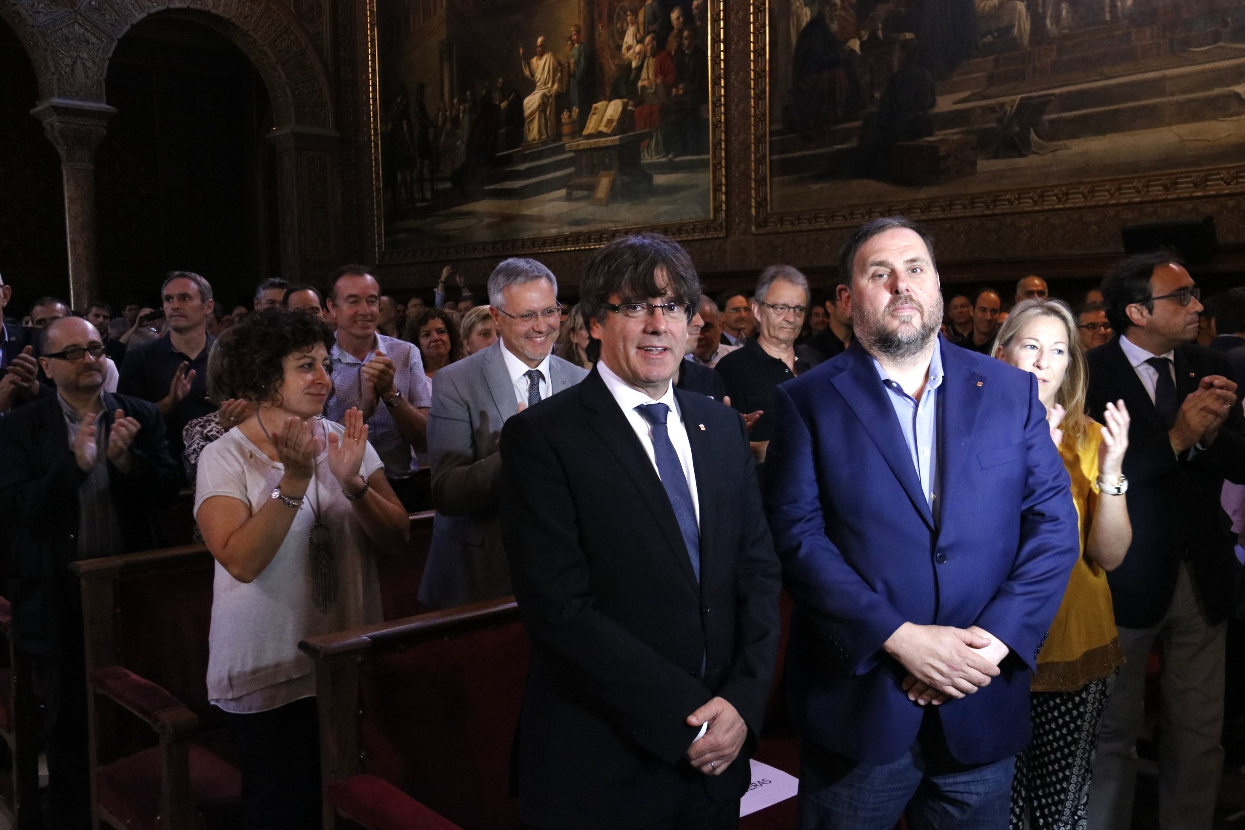 Llamamiento de Puigdemont a los alcaldes: "Contra el Estado de miedo, el Estado de derecho"