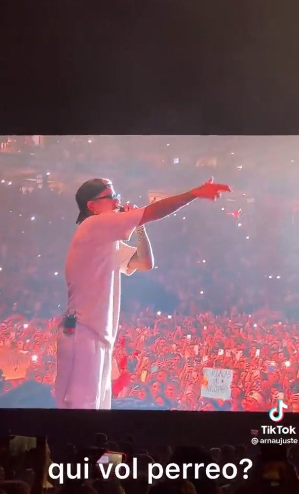Rauw Alejandro perreo en catalán Barcelona Tik Tok Rauw Alejandro perreo en catalán Barcelona Tik Tok