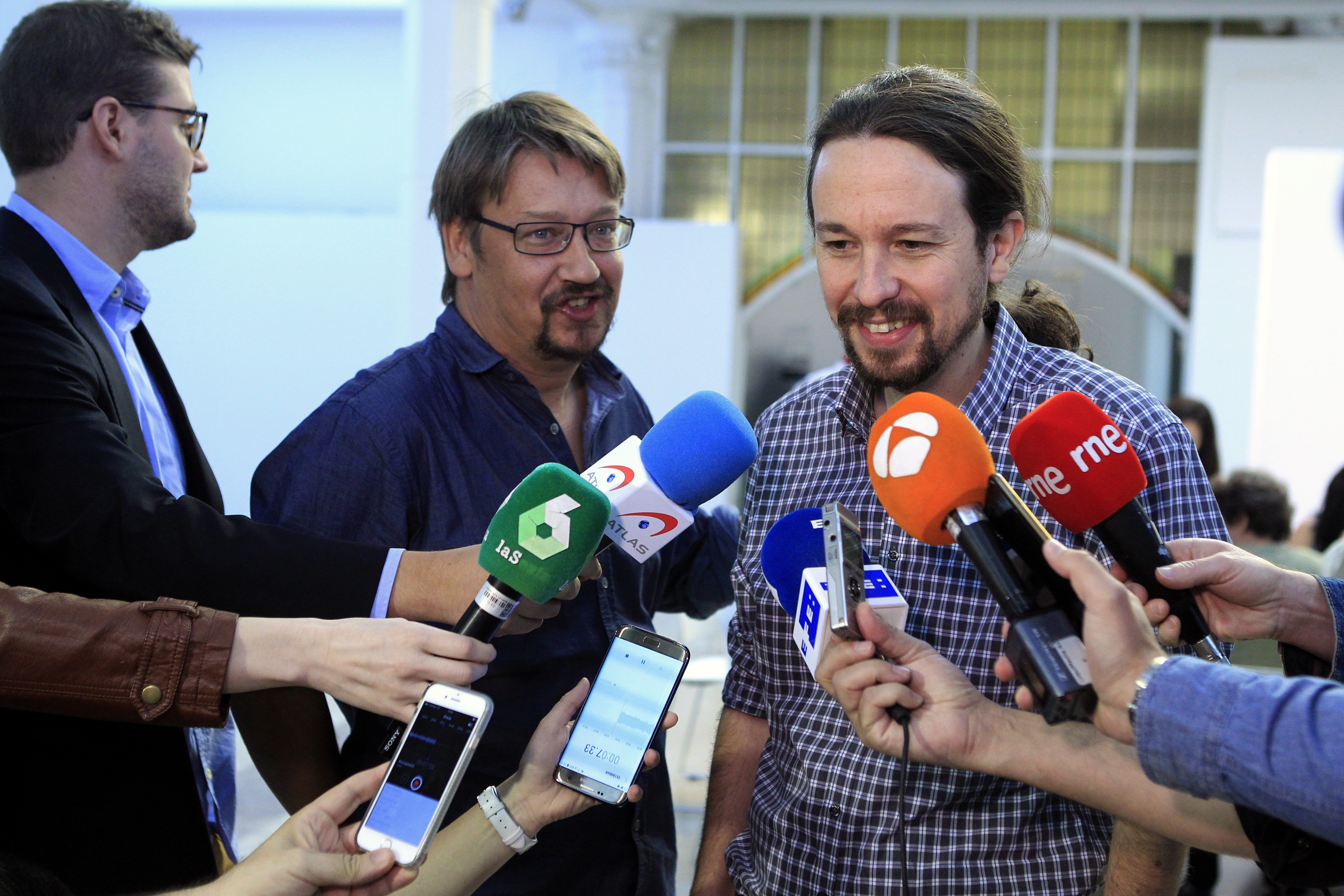 Iglesias acusa a Rajoy de criminalizar la movilización política catalana