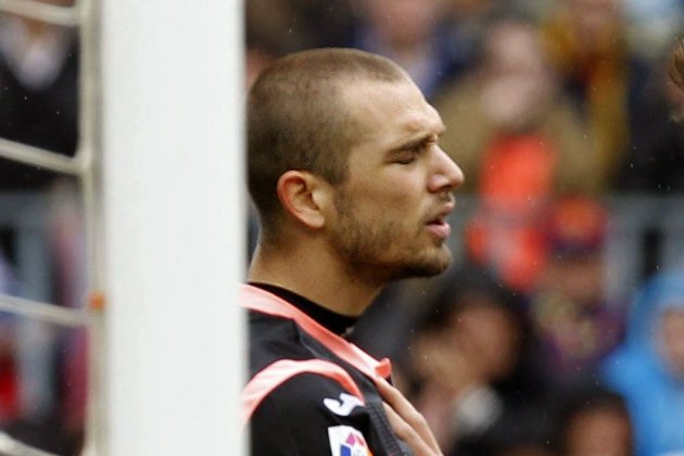 Pau López Gerard Piqué Efe
