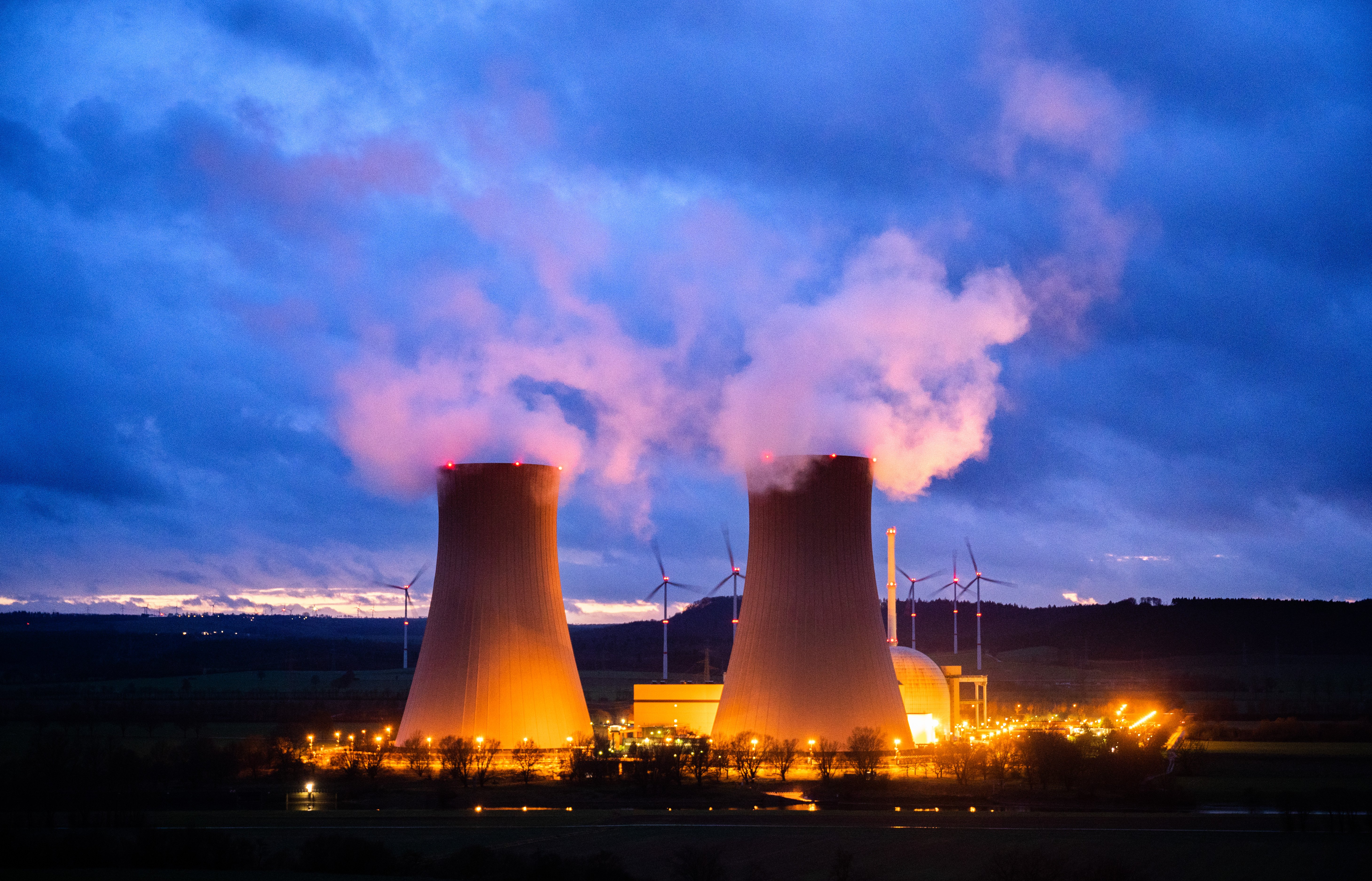 Rechazo dentro del Parlamento Europeo a considerar energías verdes el gas y las nucleares