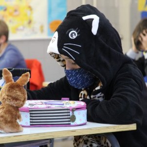 Educació admet que perilla la continuïtat dels educadors socials a les escoles