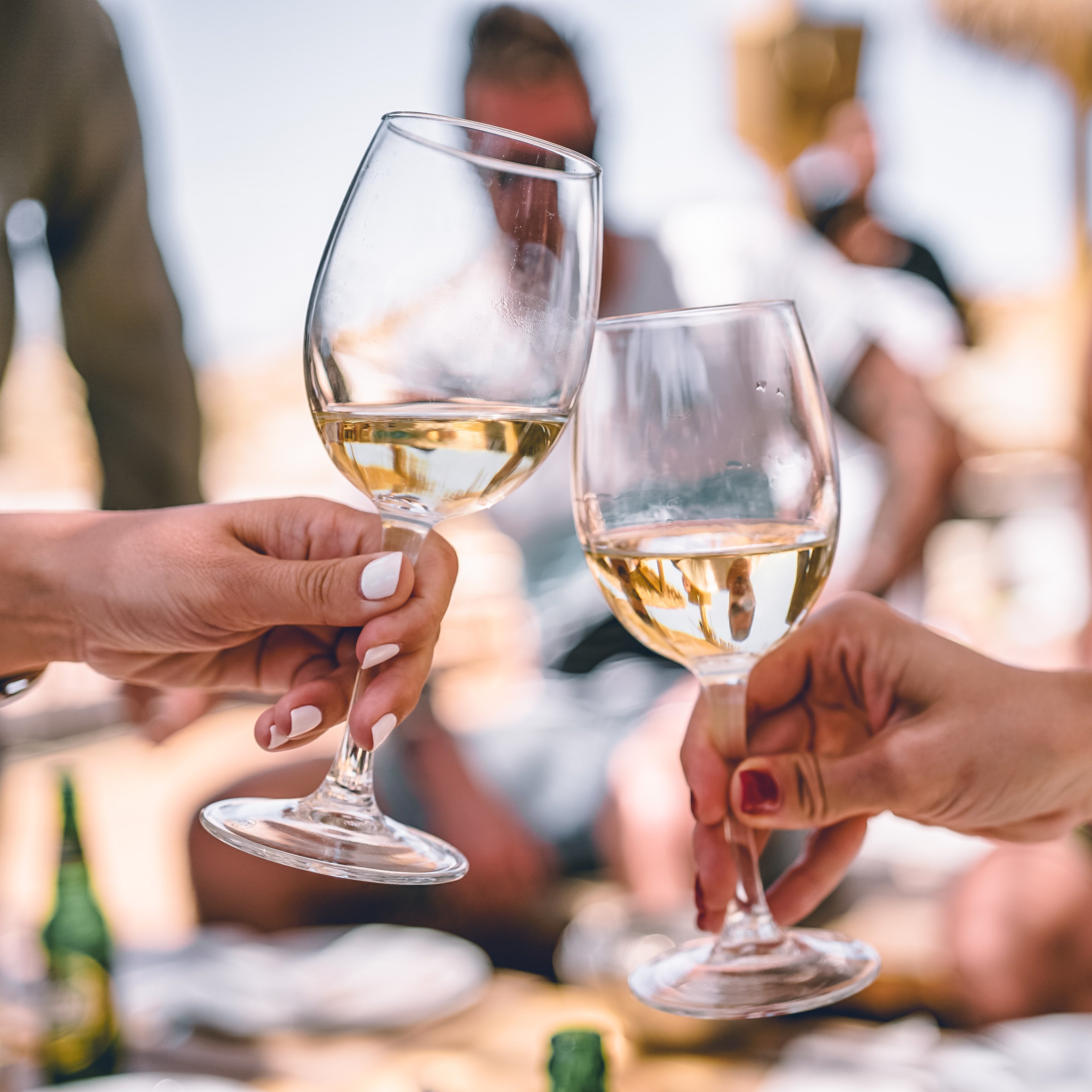 El vino blanco más vendido ahora en el Gourmet de El Corte Inglés cuesta menos de 7 euros