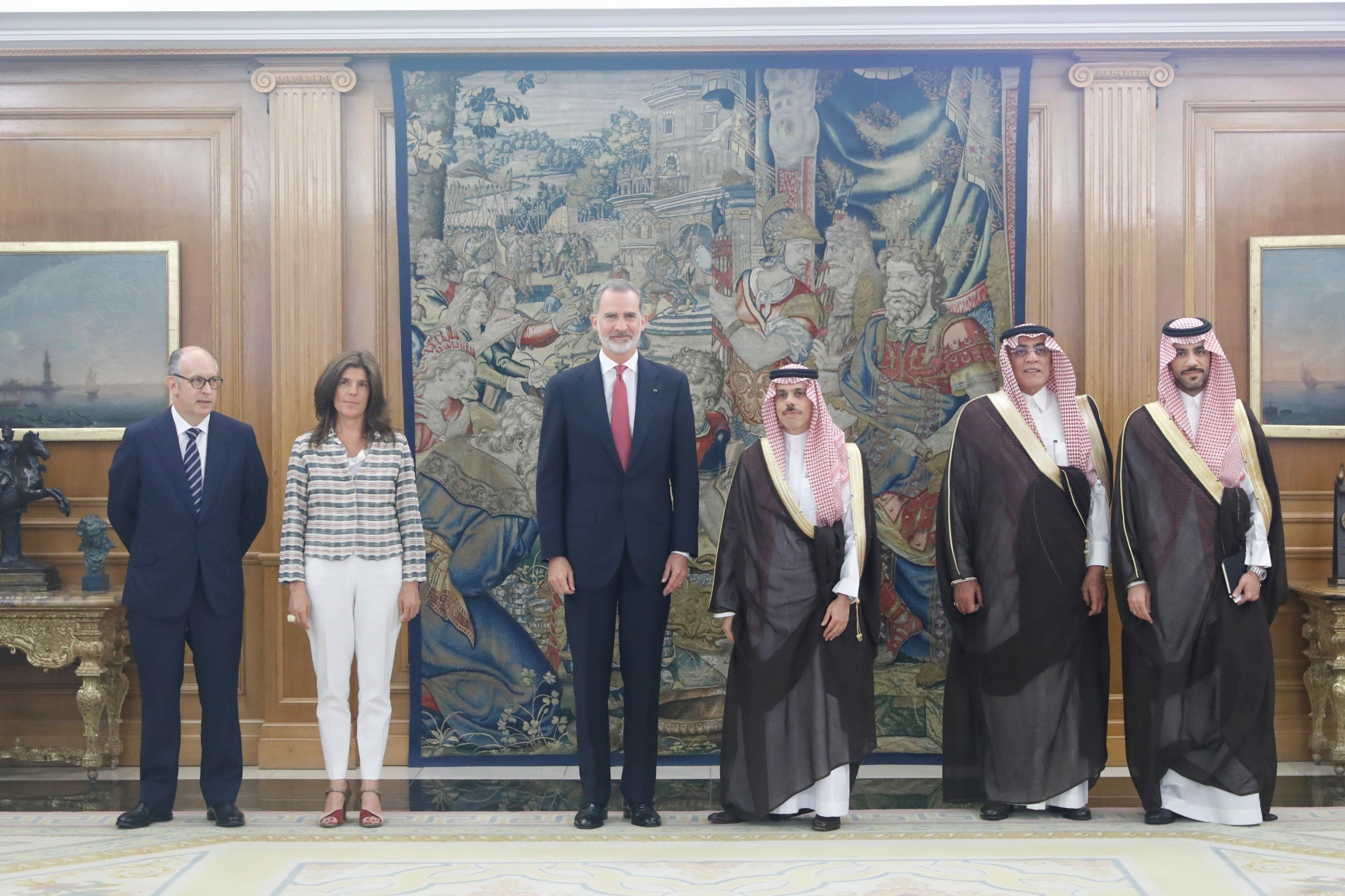 El ministre d'Afers Exteriors saudita visita Espanya per explorar noves col·laboracions