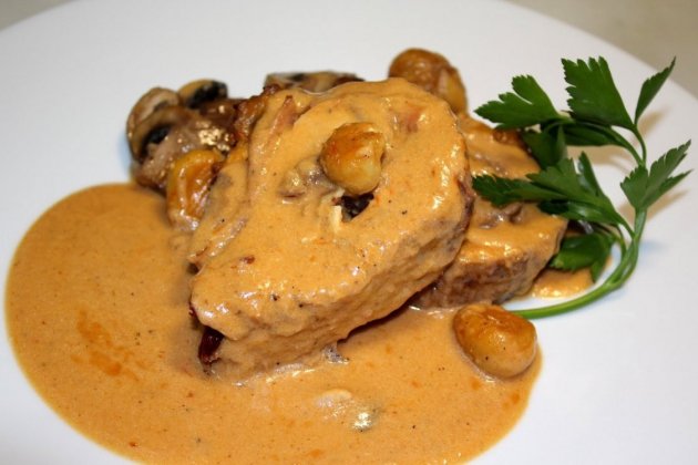 llom porc farcit mostassa salsa castanyes cava pas000