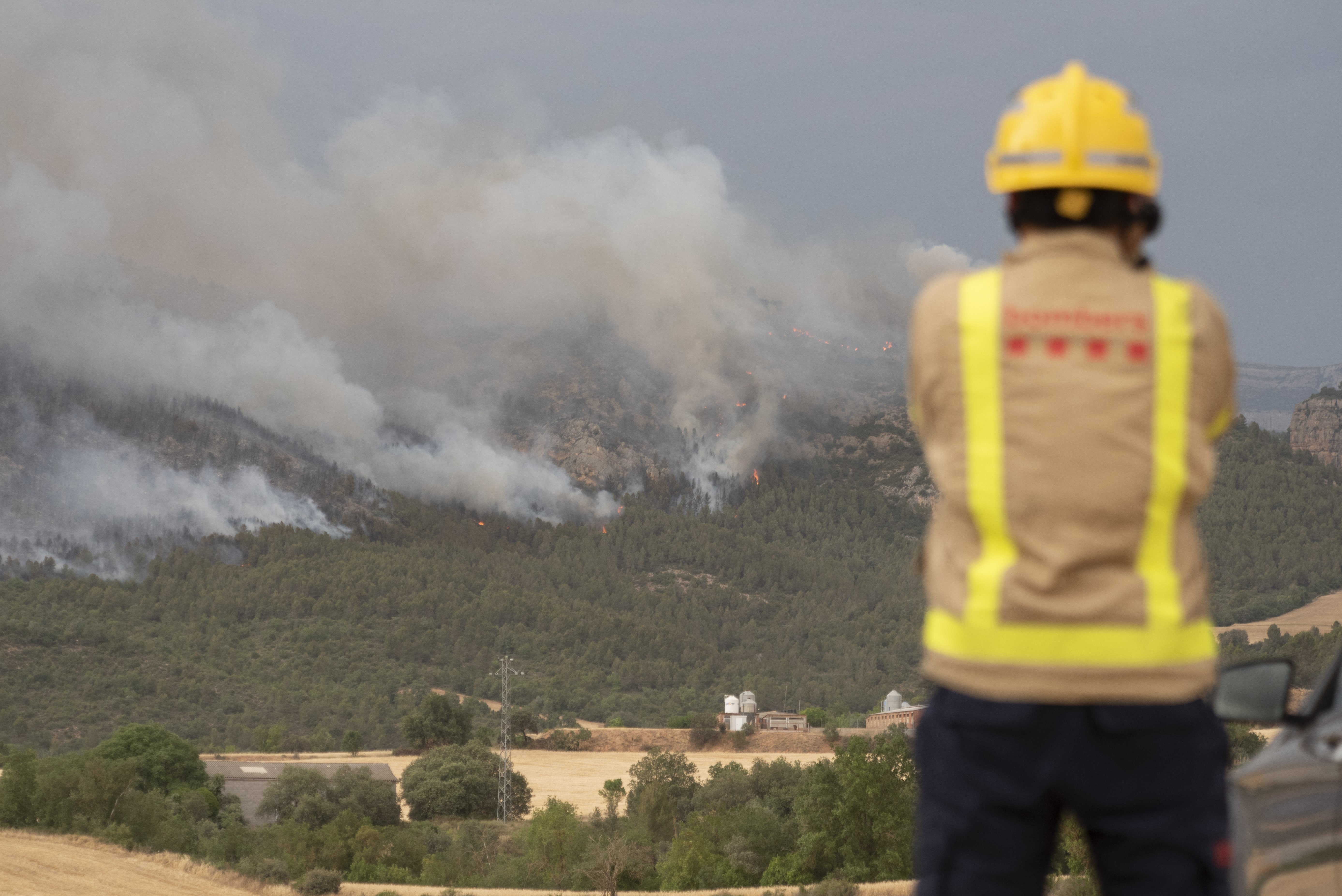 Preocupació màxima per l'incendi al Solsonès: si s'escapen les flames, pot ser devastador