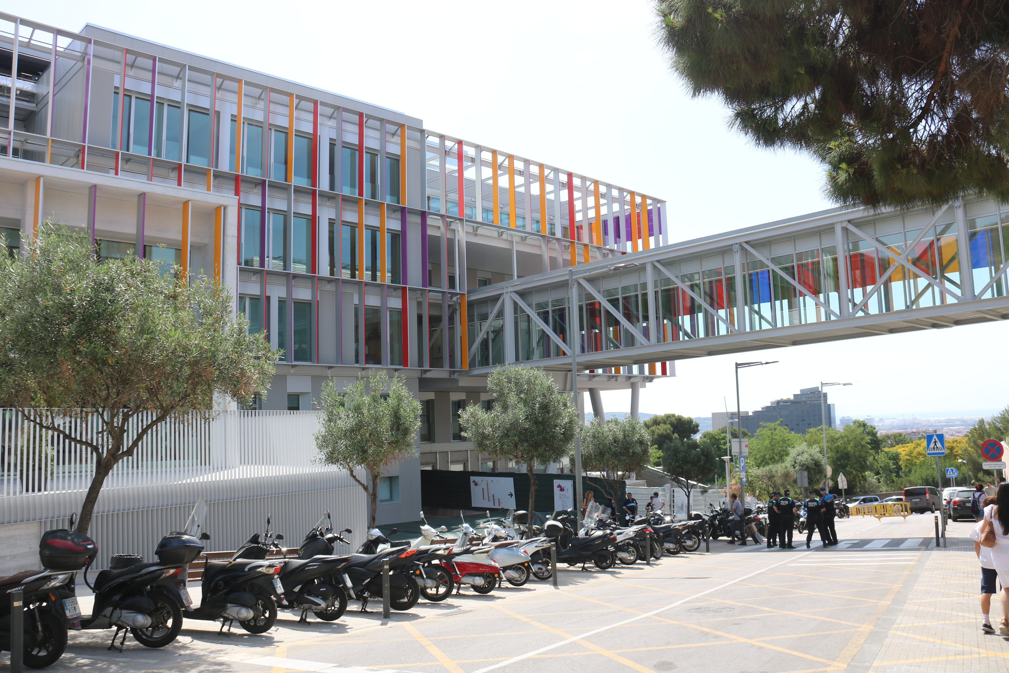 Sant Joan de Déu abre uno de los mayores centros de cáncer infantil del mundo