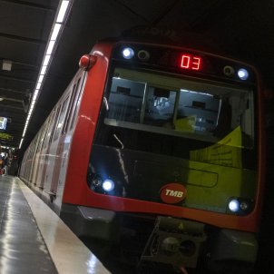 Horaris metro transport public revetlla sant joan / Foto: Carlos Baglietto