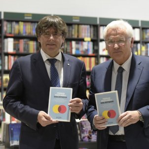 Puigdemont: "Nuestro proceso no es antiespañol"