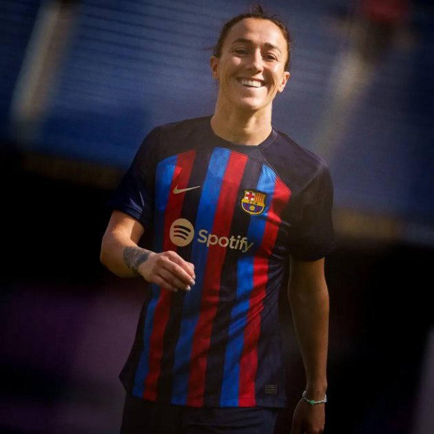 Lucy Bronze @lucybronze Lucy Bronze @lucybronze